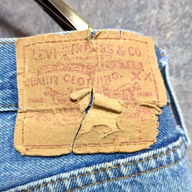 Levi's(リーバイス)のLEVI'S501 ボタン裏524 MADE IN USA W34 80-90s メンズのパンツ(デニム/ジーンズ)の商品写真