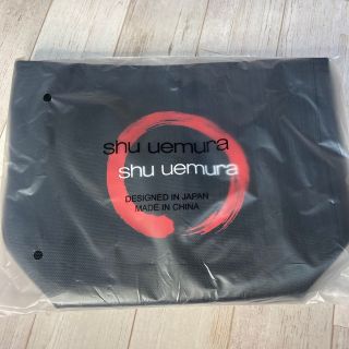 シュウウエムラ(shu uemura)の✾Shu uemura ポーチ　ブラック　black　ノベルティー✾(ポーチ)