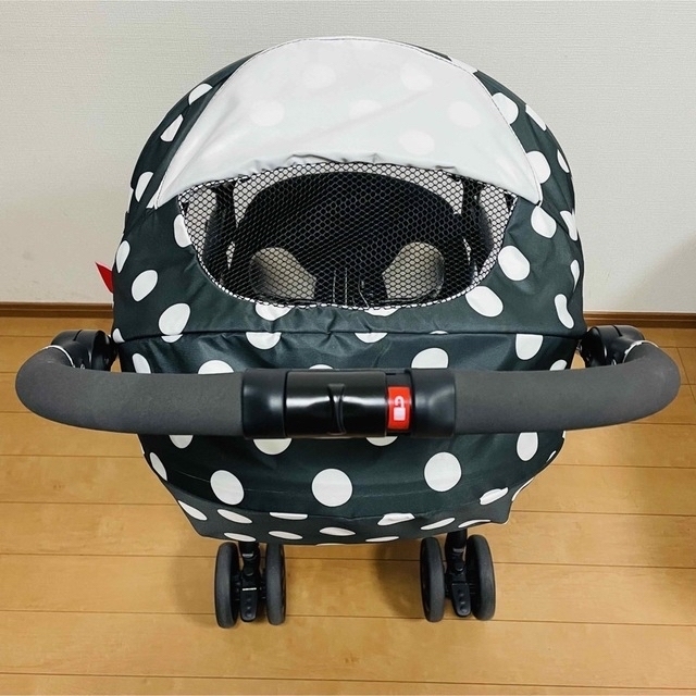 憧れ 極美品 Apricaアップリカ ラクーナビッテ アカチャンホンポ