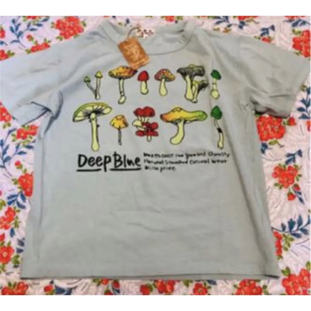 DEEP BLUE(ディープブルー)のディープブルー きのこTシャツ レディースのトップス(Tシャツ(半袖/袖なし))の商品写真