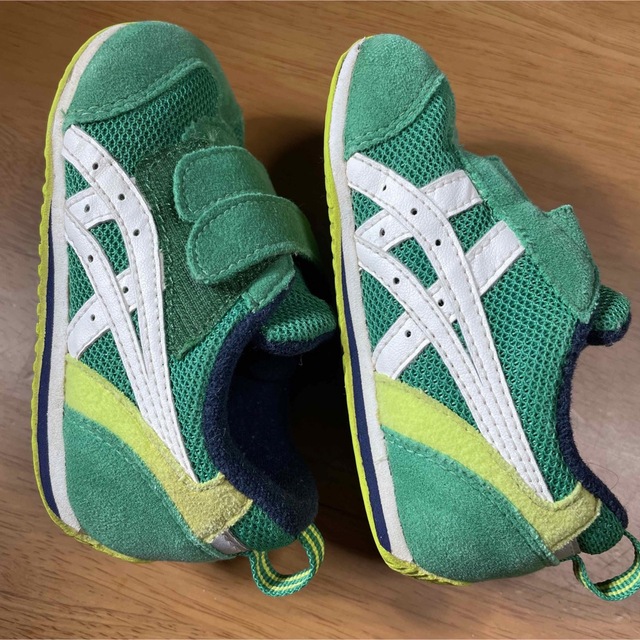 asics(アシックス)のアシックス スニーカー キッズ/ベビー/マタニティのベビー靴/シューズ(~14cm)(スニーカー)の商品写真