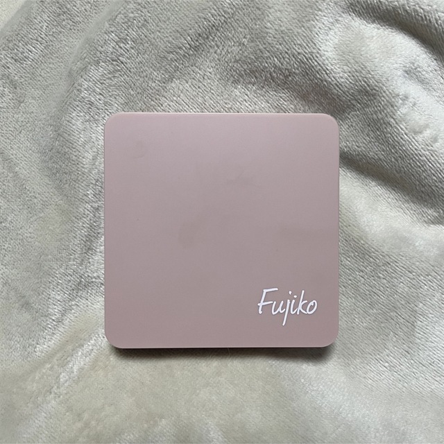 Fujiko(フジコ)のfujiko ディアルクッション　ナチュラルカラー コスメ/美容のベースメイク/化粧品(ファンデーション)の商品写真