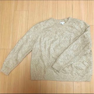 エイチアンドエム(H&M)のハート柄　ニット　セーター　ハート　ベージュ　H&M ZARA ザラ(ニット/セーター)