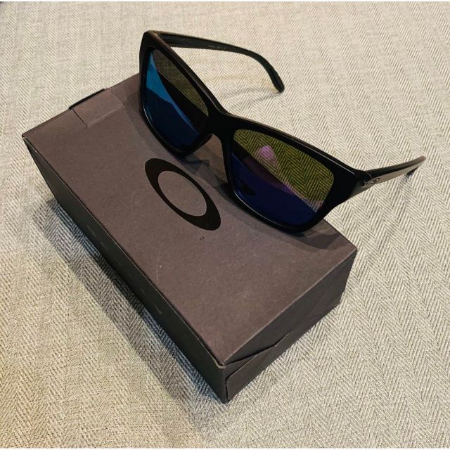 Oakley(オークリー)の新品！　オークリー　ホールドオン　サングラス　OO9298-08 メンズのアクセサリー(その他)の商品写真