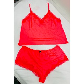 ヴィクトリアズシークレット(Victoria's Secret)の新品未使用Victoria’s Secret キャミソール・フレアショーツセット(その他)