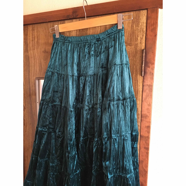 Lochie(ロキエ)のvintage ベロアティアードスカート エメラルドグリーン レディースのスカート(ロングスカート)の商品写真
