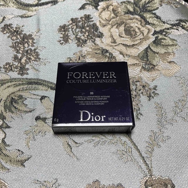 Dior ディオール スキン フォーエヴァー クチュール ルミナイザー06