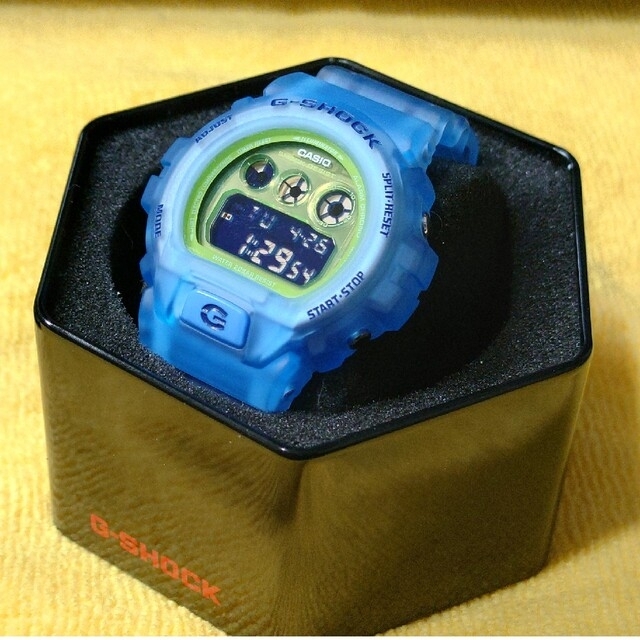 G-SHOCK(ジーショック)の※送料無料※【G-SHOCK】DW-6900LS-2JF【Gショック】 メンズの時計(腕時計(デジタル))の商品写真