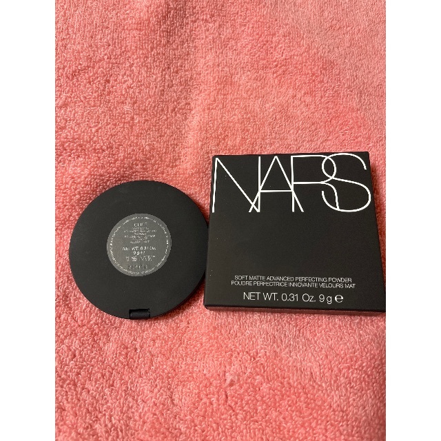 NARS(ナーズ)の専用ですNARSナーズソフトマットアドバンストパーフェクテングパウダー03122 コスメ/美容のベースメイク/化粧品(フェイスパウダー)の商品写真