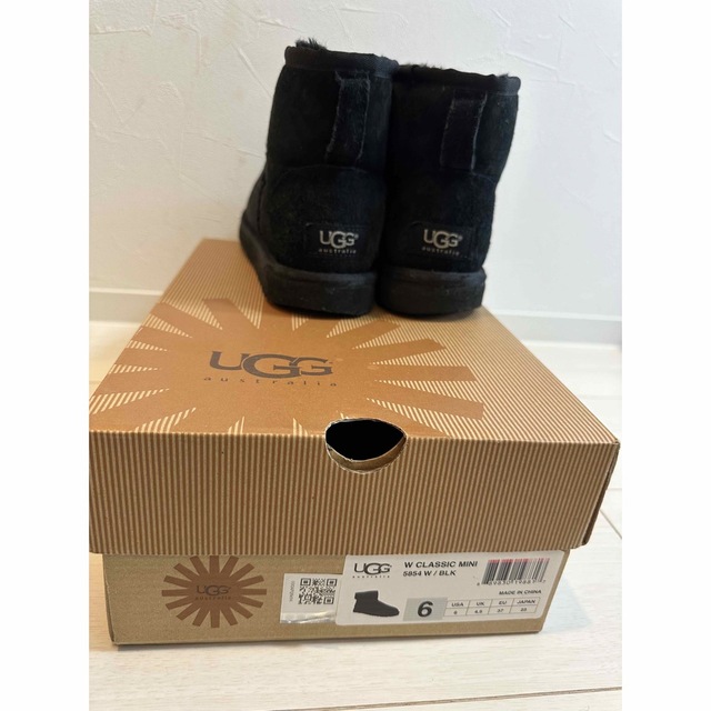 UGG(アグ)のUGGムートンブーツ/クラシックミニ レディースの靴/シューズ(ブーツ)の商品写真