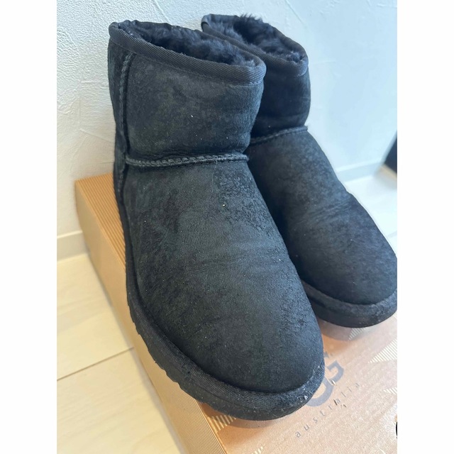 UGG(アグ)のUGGムートンブーツ/クラシックミニ レディースの靴/シューズ(ブーツ)の商品写真