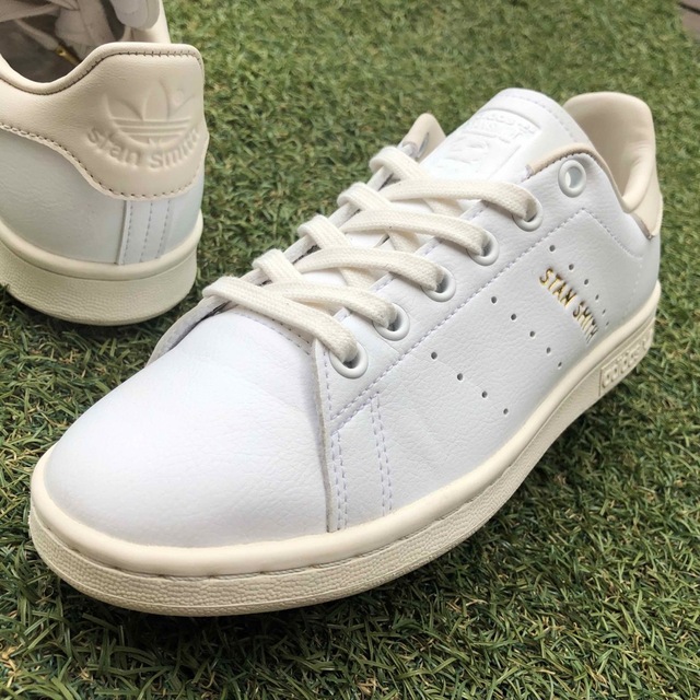 美品22 adidas アディダス×トゥモローランド スタンスミス HW33