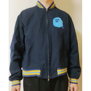 アベイシングエイプ(A BATHING APE)のA BATHING APE紺色スタジャンMサイズjacketブルゾン黄色ネイビー(ブルゾン)