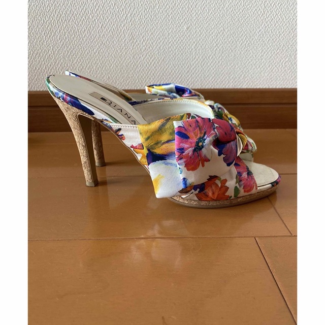 DIANA(ダイアナ)のDIANA ミュール　サンダル　23センチ レディースの靴/シューズ(ミュール)の商品写真