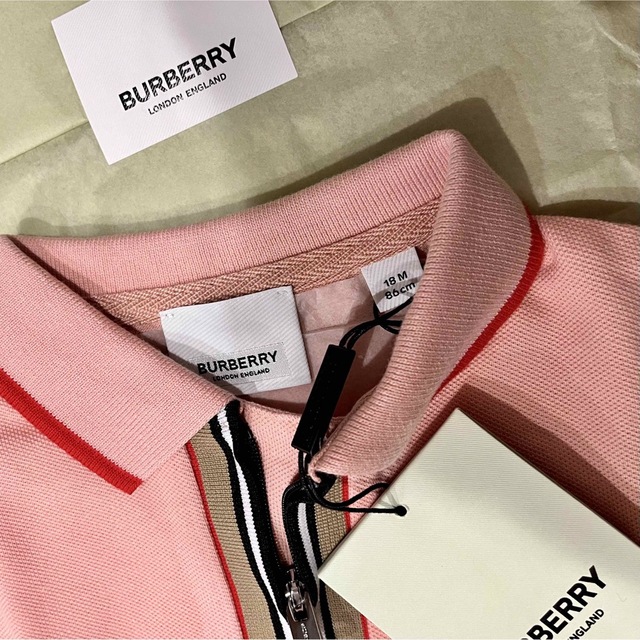 BURBERRY(バーバリー)のアイコンストライプ　ピンク　フリル　ポロシャツ　ブラウス　Tシャツ　半袖 キッズ/ベビー/マタニティのベビー服(~85cm)(Ｔシャツ)の商品写真