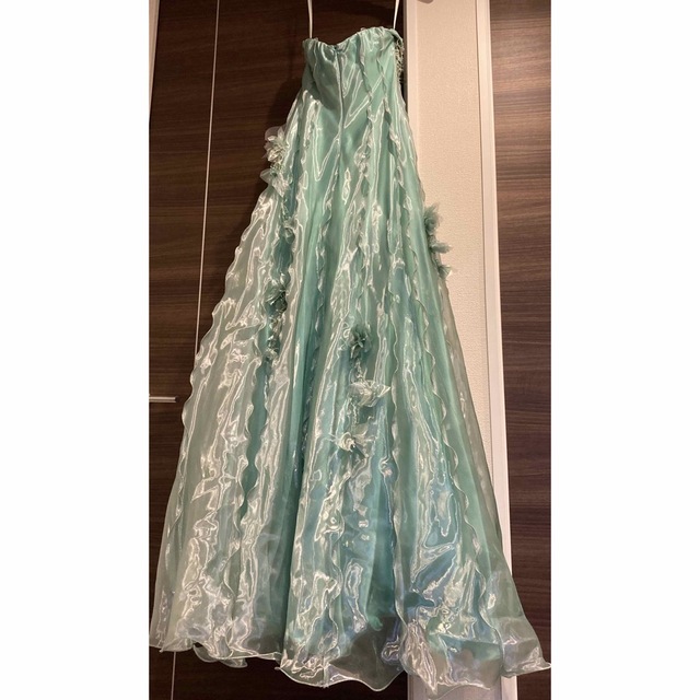 AIMER(エメ)のAIMER グリーン　ドレス　美品 レディースのフォーマル/ドレス(ロングドレス)の商品写真