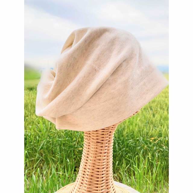 オフホワイトの医療用帽子　日よけ帽子　保護帽子 ハンドメイドのファッション小物(帽子)の商品写真