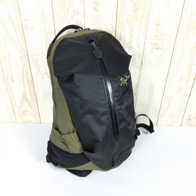 アークテリクス アロー 16 Arro 16L バックパック デイパック ARCTERYX 24018 Wildwood カーキ系