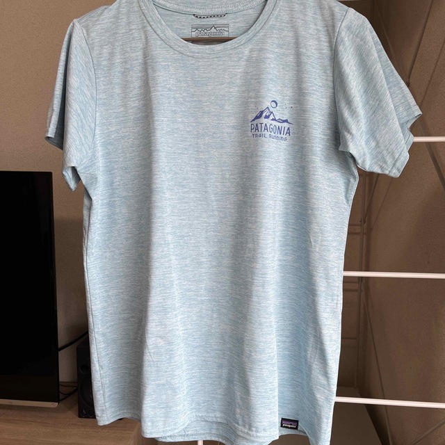 patagonia(パタゴニア)のパタゴニア　ウィメンズ　キャプリーン　クールデイリー　Tシャツ レディースのトップス(Tシャツ(半袖/袖なし))の商品写真