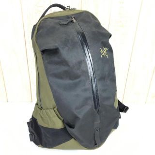 ARCTERYX アークテリクス ARRO 16 BACKPACK カーキ