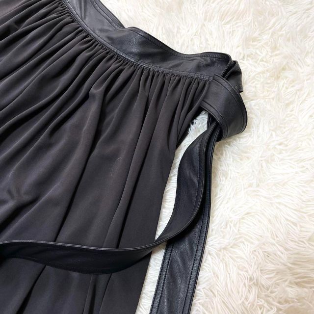 極美品✨　アンスクリア　Air ロングスカート　フェイクレザー　ブラックレディース