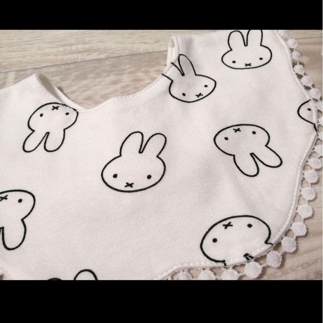 miffy(ミッフィー)の512☆　ベビーギフト　出産祝い　女の子 キッズ/ベビー/マタニティのこども用ファッション小物(ベビースタイ/よだれかけ)の商品写真