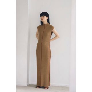 トゥデイフル(TODAYFUL)のほぼ新品★ TODAYFUL ステッチニットドレス　ワンピース(ロングワンピース/マキシワンピース)