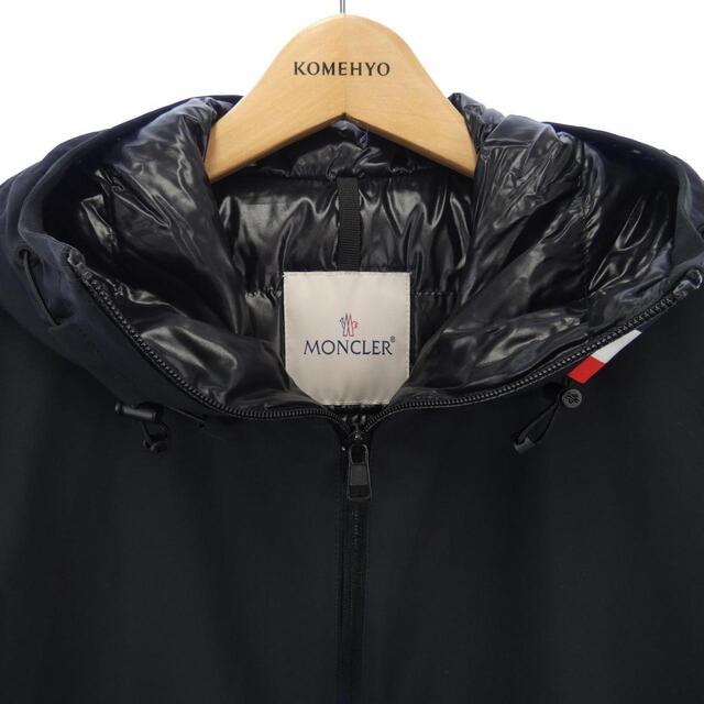 モンクレール MONCLER ダウンジャケット