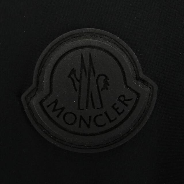 モンクレール MONCLER ダウンジャケット