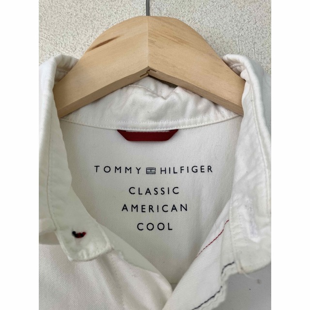 TOMMY HILFIGER(トミーヒルフィガー)の【トミーヒルフィガー】コットン綿　7分袖シャツ　厚手で透けにくい男女兼用Sサイズ レディースのトップス(シャツ/ブラウス(長袖/七分))の商品写真