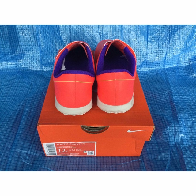 NIKE(ナイキ)のNIKE JR VAPOR 14 CLUB TF PS (V) 18.0cm キッズ/ベビー/マタニティのキッズ靴/シューズ(15cm~)(スニーカー)の商品写真