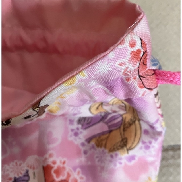 新品 ハンドメイド プリンセス 女の子 25×20 給食袋 巾着袋 ピンク ハンドメイドのキッズ/ベビー(外出用品)の商品写真