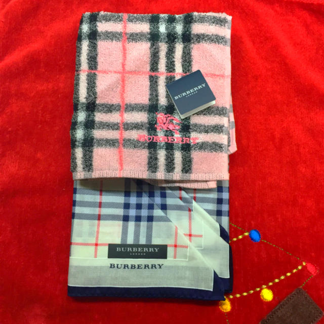 BURBERRY(バーバリー)の【新品未使用】バーバリー ハンカチ2枚セット レディースのファッション小物(ハンカチ)の商品写真