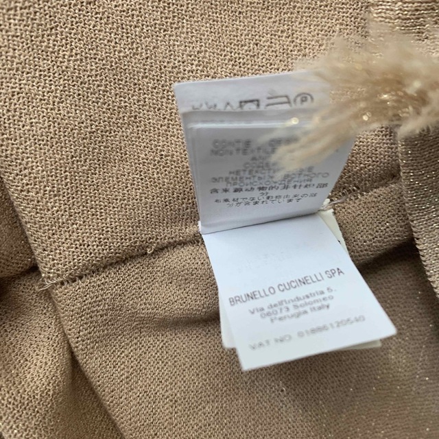 BRUNELLO CUCINELLI(ブルネロクチネリ)のご専用　ブルネロクチネリ　ノースリーブ　チュニック　ゴールド　M レディースのトップス(ニット/セーター)の商品写真