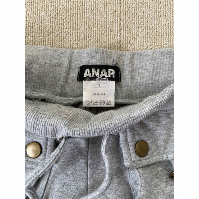 ANAP(アナップ)の【ANAP】ショートカーゴパンツ【サイズ1】 レディースのパンツ(ワークパンツ/カーゴパンツ)の商品写真