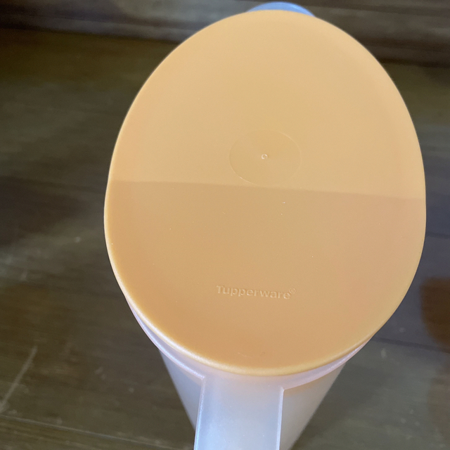 TupperwareBrands 新品未使用 タッパーウェア ピッチャー 2100mlの通販 by shop |タッパーウェアならラクマ タッパーウェア フィエスタ 2リットルピッチャー Tupperware