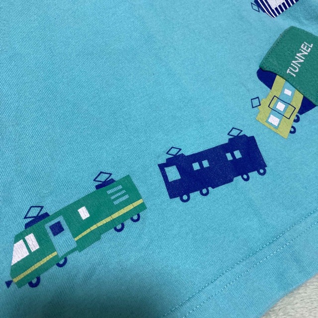 ファミリア 100 半袖　Tシャツ　おはなしTシャツ　ファミちゃん　車　電車