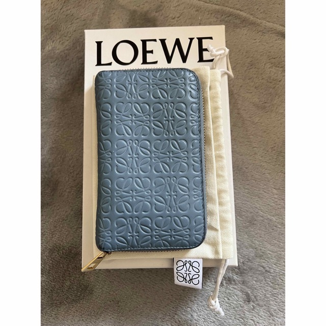 LOEWE(ロエベ)のロエベ　財布　廃盤デザイン レディースのファッション小物(財布)の商品写真