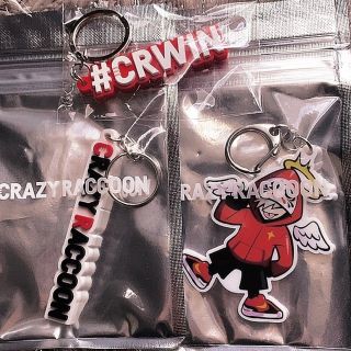 CRAZY RACOON だるまいずごっど キーホルダーの通販 by