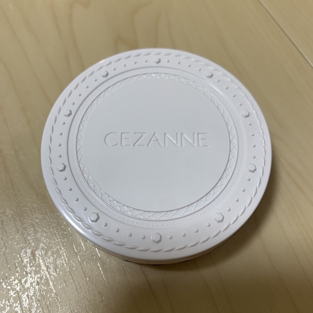 CEZANNE（セザンヌ化粧品）(セザンヌケショウヒン)のセザンヌ　ＵＶクリアフェイスパウダー　00 コスメ/美容のベースメイク/化粧品(フェイスパウダー)の商品写真