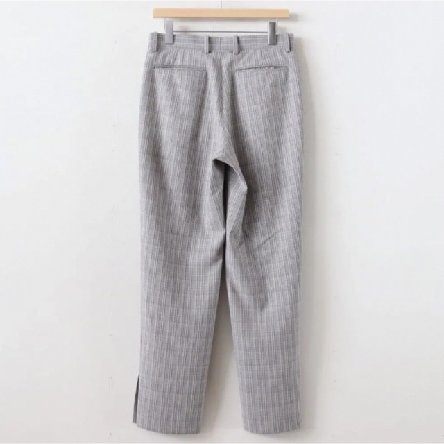 AURALEE(オーラリー)のHARD TWIST WOOL DOUBLE FACE CHECK メンズのパンツ(スラックス)の商品写真