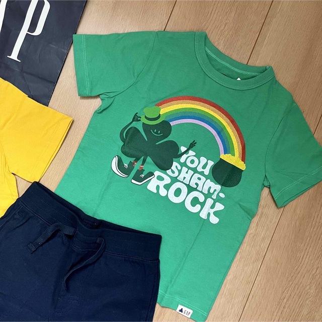 babyGAP(ベビーギャップ)の新品 babygap半袖 Tシャツ パンツ 110 半ズボン 綿　コットン　夏 キッズ/ベビー/マタニティのキッズ服男の子用(90cm~)(Tシャツ/カットソー)の商品写真