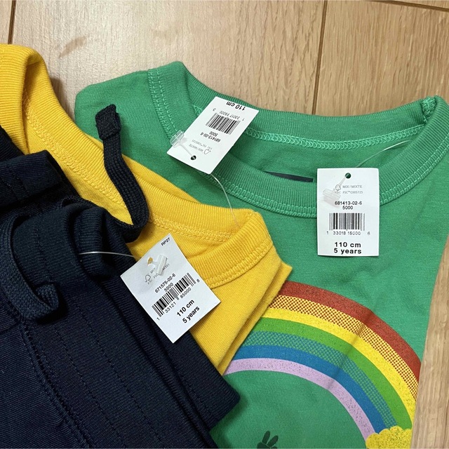 babyGAP(ベビーギャップ)の新品 babygap半袖 Tシャツ パンツ 110 半ズボン 綿　コットン　夏 キッズ/ベビー/マタニティのキッズ服男の子用(90cm~)(Tシャツ/カットソー)の商品写真