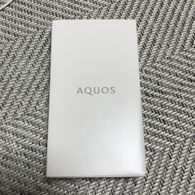 AQUOS(アクオス)のSHARP AQUOS sense6s SH-RM19s ブラック スマホ/家電/カメラのスマートフォン/携帯電話(スマートフォン本体)の商品写真