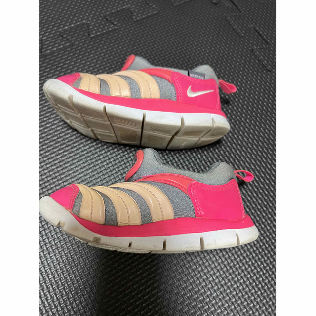 NIKE(ナイキ)のNIKEスニーカー　ダイナモフリー キッズ/ベビー/マタニティのベビー靴/シューズ(~14cm)(スニーカー)の商品写真