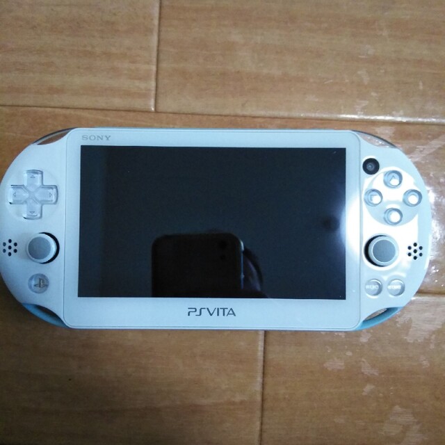 ゲームソフト/ゲーム機本体【ジャンク品】PlayStation®Vita（PCH-2000シリーズ）