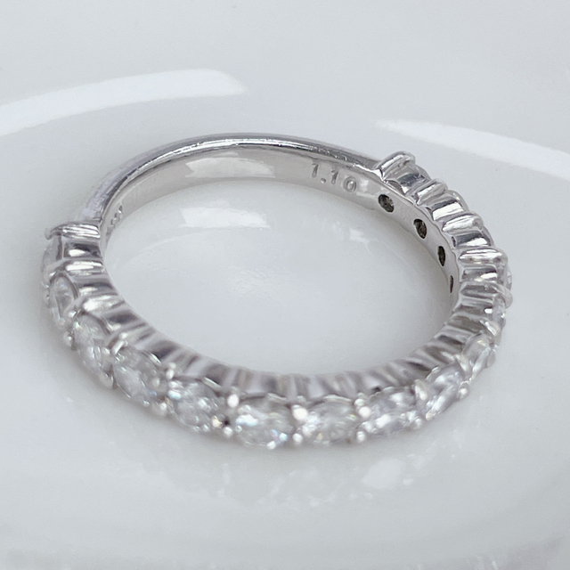 PT900 ダイヤモンド　ハーフエタニティーリング レディースのアクセサリー(リング(指輪))の商品写真