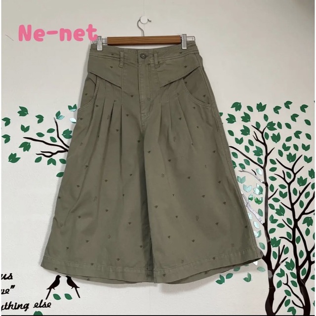 Ne-net(ネネット)の∇415 ネネット 薄いカーキ 刺繍 パンツ レディースのパンツ(その他)の商品写真