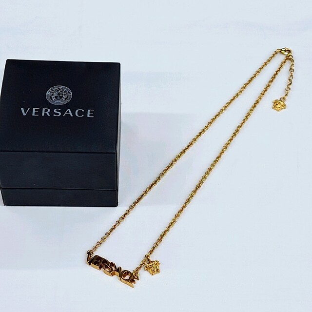 ヴェルサーチ VERSACE メドゥーサ ゴールドカラー ロゴ ネックレス 箱付