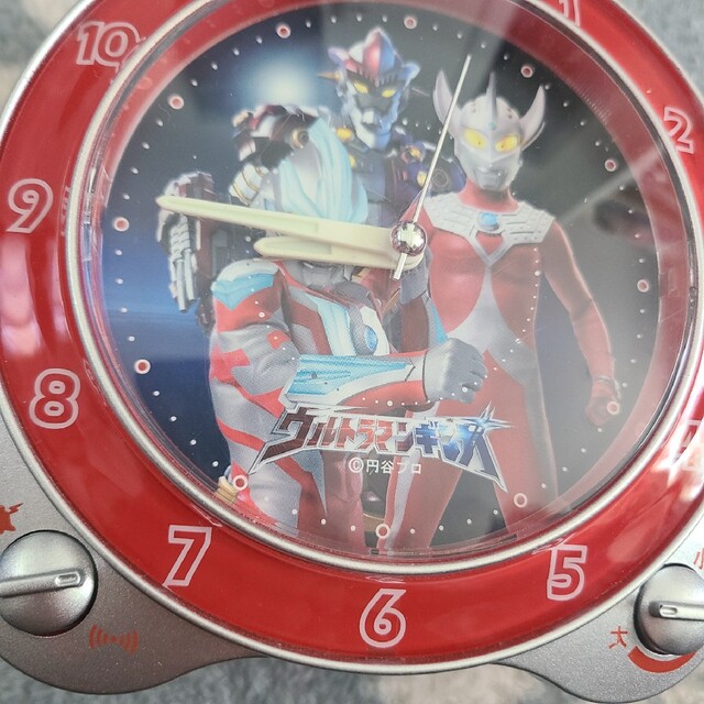 中古【 ウルトラマンギンガ 】目覚まし時計 激レア 特撮 中古【 ウルトラマンギンガ 】目覚まし時計 激レア 特撮